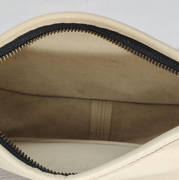 Vintage Coach Swinger Crossbody - Picture 8 of 10